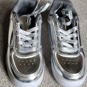 Unisex Silver LED Light Up Sneakers - USB Rechargeable Low Top Dancing Shoes